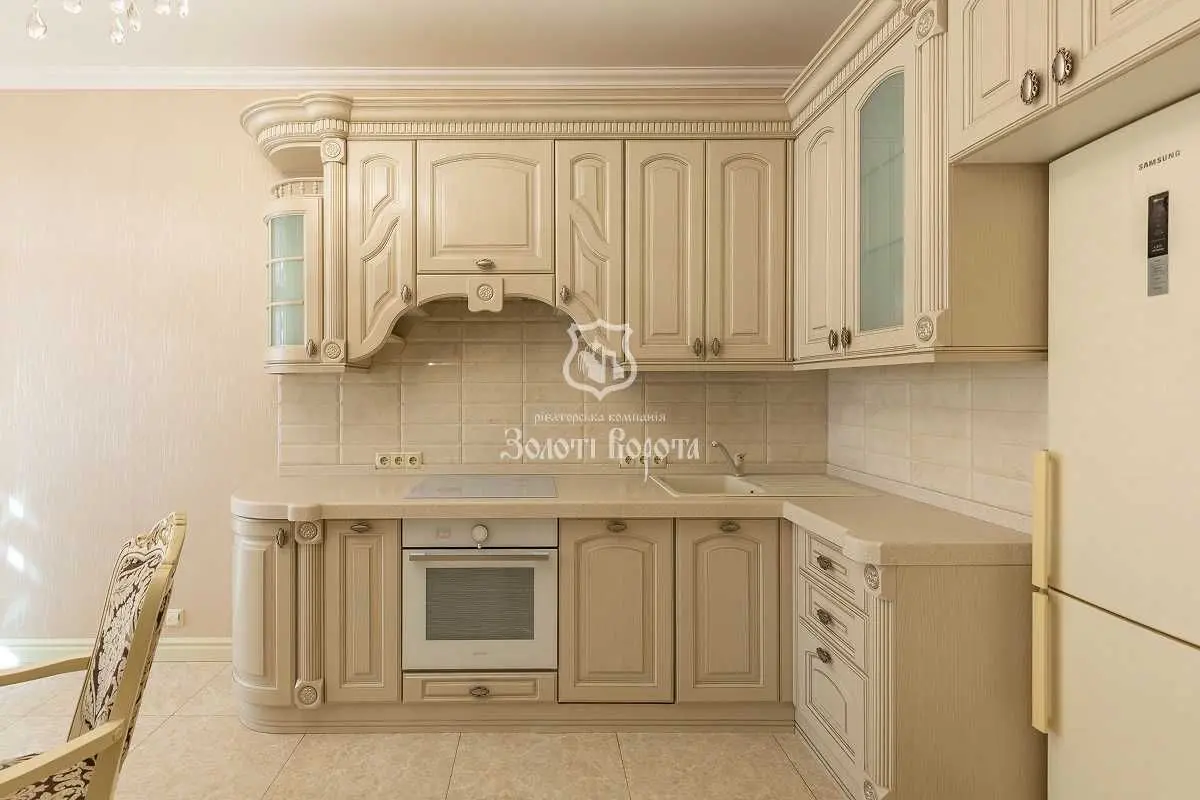 Фото Selling a 1-room apartment, 68.2 sq.m., Yevhena Konovaltsia Street (Schorsa Street) 44а Kyiv, price: 170000 USD, code 9185