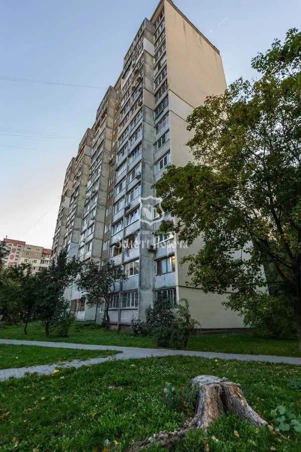 Фото Продаю 3 кімнатну квартиру, 75.6 кв. м, Європейського Союзу просп.  Київ, ціна: 59000 USD, код 9187