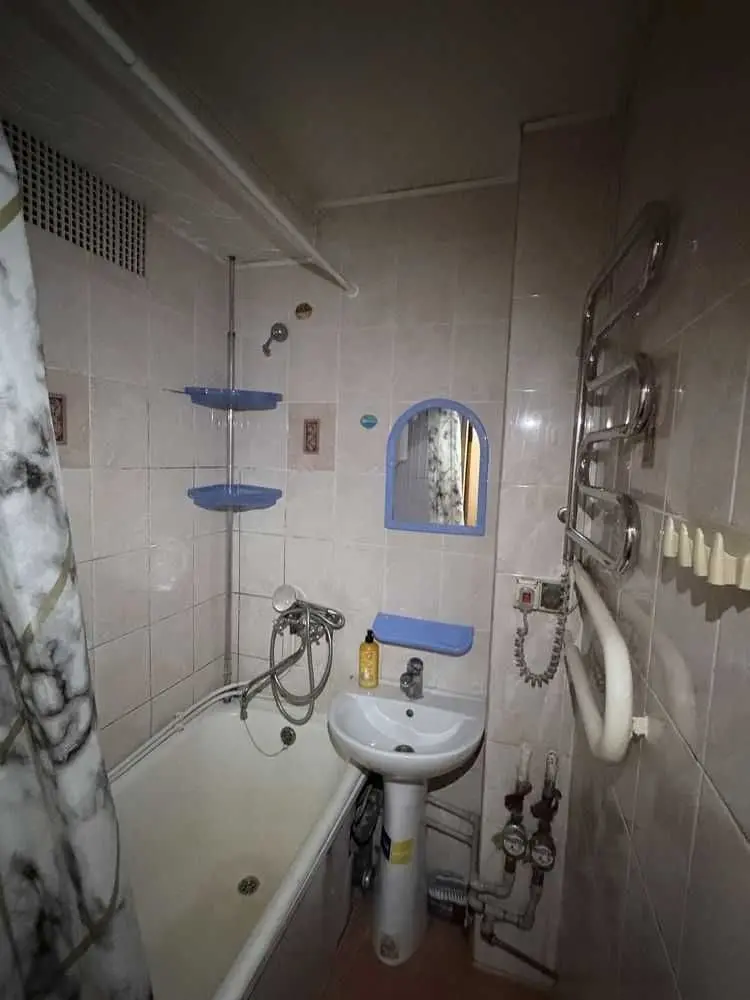 Фото Selling a 2-room apartment, 47 sq.m., Marshala Konieva Street  Kyiv, price: 50000 USD, code 9190