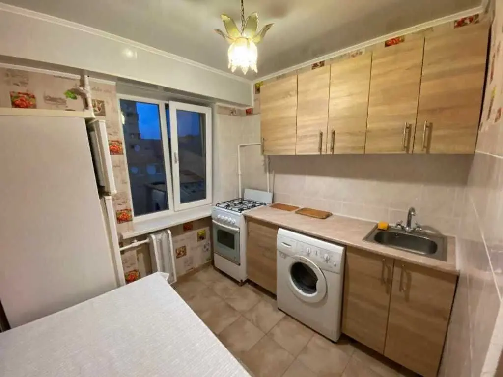 Фото Зняти 2 кімнатну квартиру, Костанайська вул. 2 Київ в довгострокову оренду, ціна: 16000 UAH, код 9194