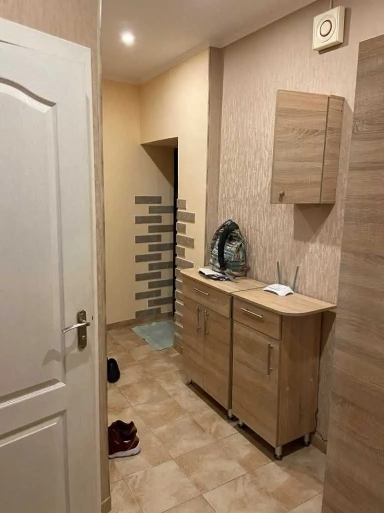 Фото Зняти 2 кімнатну квартиру, Костанайська вул. 2 Київ в довгострокову оренду, ціна: 16000 UAH, код 9194