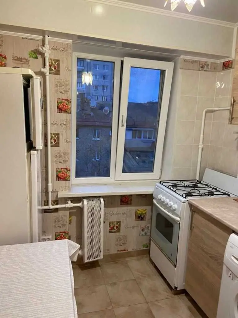 Фото Зняти 2 кімнатну квартиру, Костанайська вул. 2 Київ в довгострокову оренду, ціна: 16000 UAH, код 9194