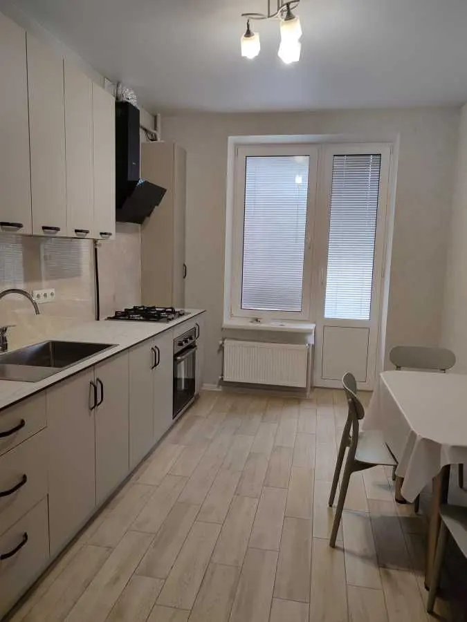 Фото Rent a 1-room apartment, Radystiv Street 30 Kyiv for long-term rent, price: 17500 UAH, code 9199