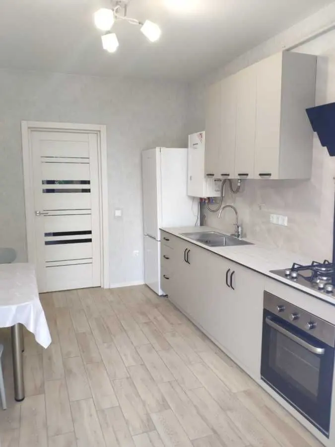 Фото Rent a 1-room apartment, Radystiv Street 30 Kyiv for long-term rent, price: 17500 UAH, code 9199
