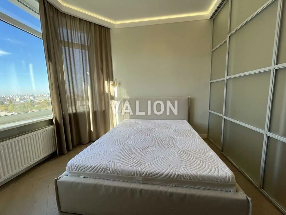 Фото Selling a 1-room apartment, 52.9 sq.m., Yevhena Konovaltsia Street (Schorsa Street) 34А Kyiv, price: 149800 USD, code 9202