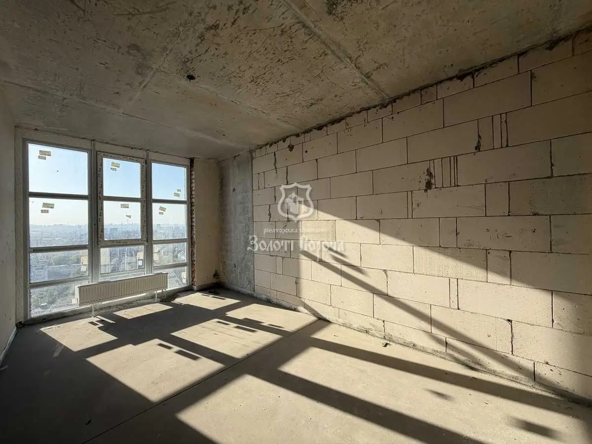 Фото Продаю 1-комнатную квартиру, 44.36 кв. м, Крайня ул. (Осипа Мандельштама) 1 Киев, цена: 47000 USD, код 9217
