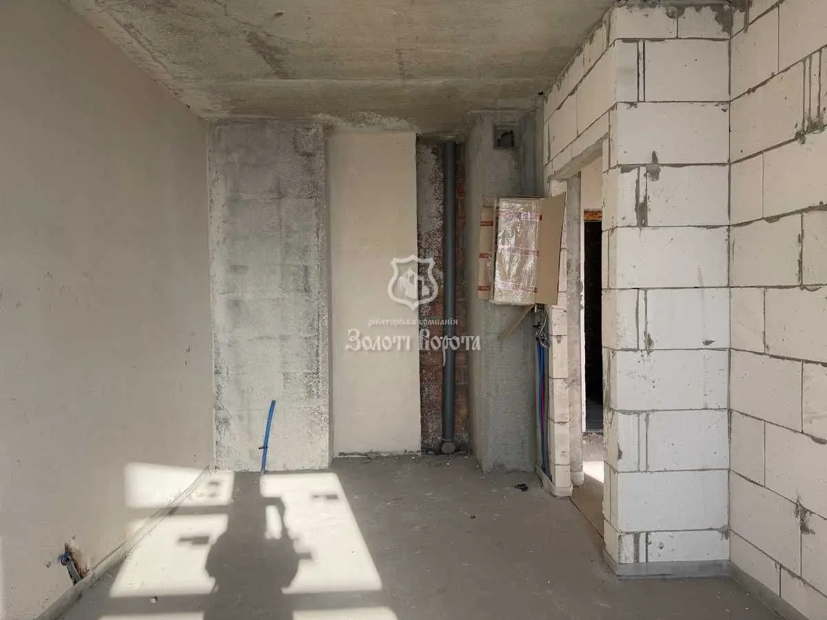 Фото Продаю 1-комнатную квартиру, 44.36 кв. м, Крайня ул. (Осипа Мандельштама) 1 Киев, цена: 47000 USD, код 9217