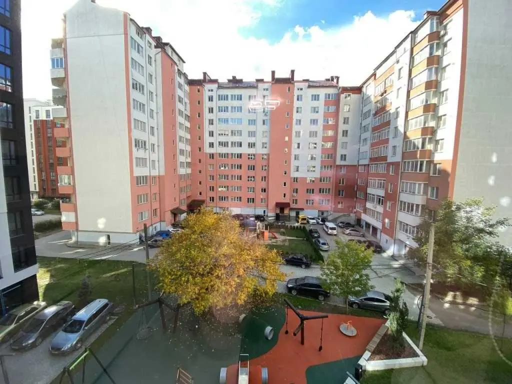 Фото Selling a 1-room apartment, 47 sq.m., 78д Ivano-Frankivsk, price: 84000 USD, code 9223