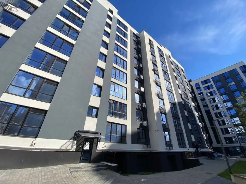 Фото Selling a 1-room apartment, 47 sq.m., 78д Ivano-Frankivsk, price: 84000 USD, code 9223