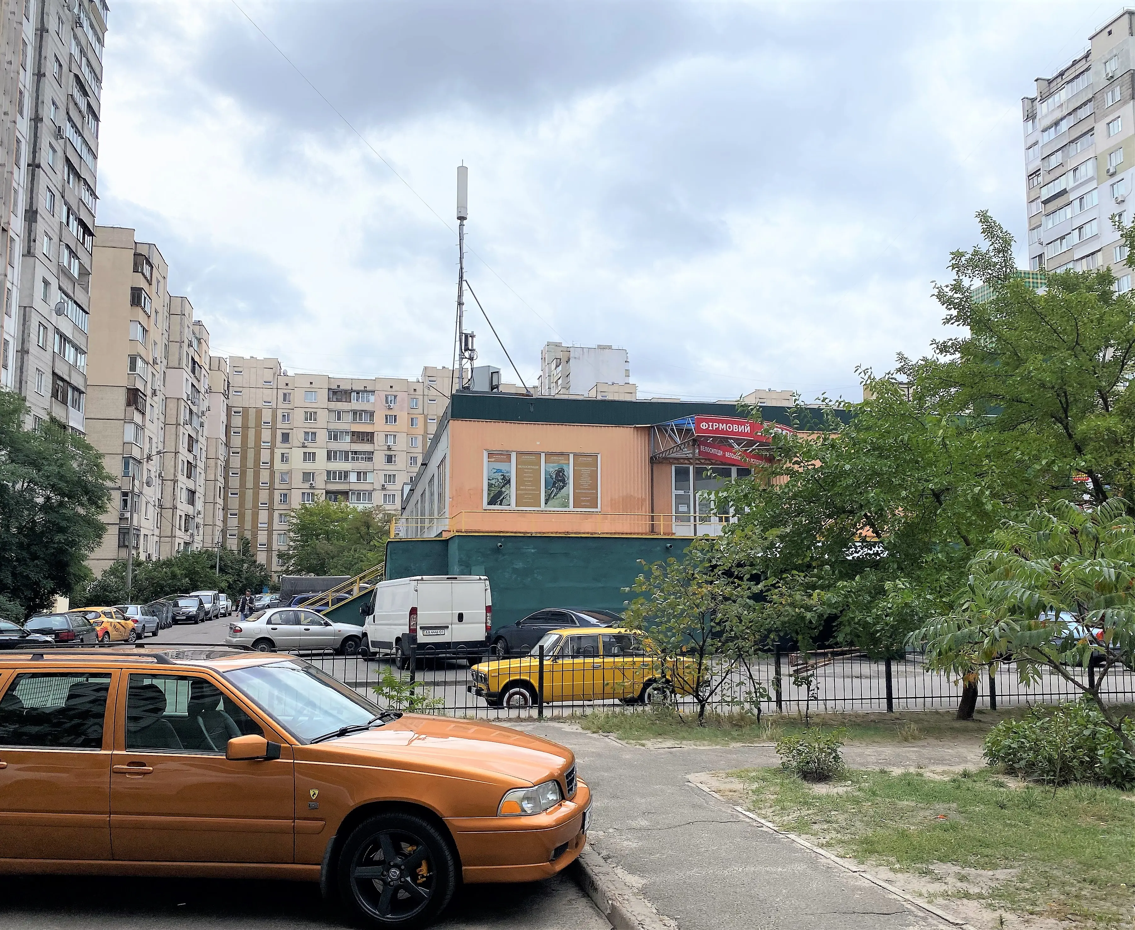 Фото Rent a 1-room apartment, Larysy Rudenko Street 3б Kyiv for long-term rent, price: 10000 UAH, code 9224