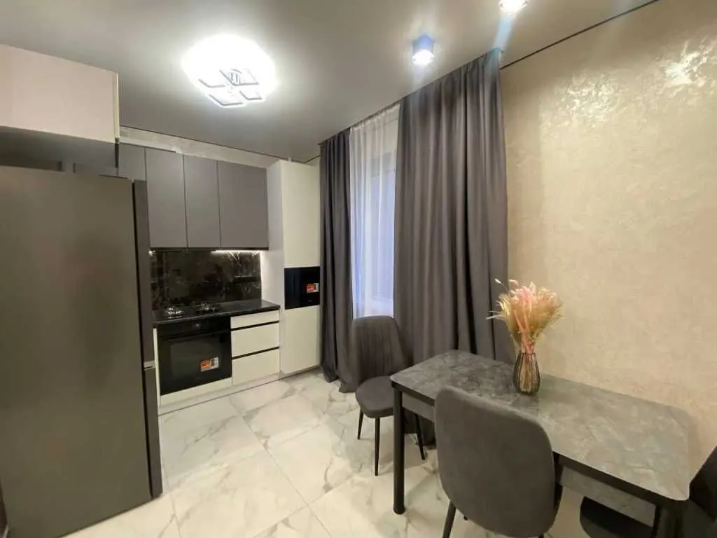 Фото Selling a 1-room apartment, 33 sq.m., Halytska Street 66б Ivano-Frankivsk, price: 73500 USD, code 9226