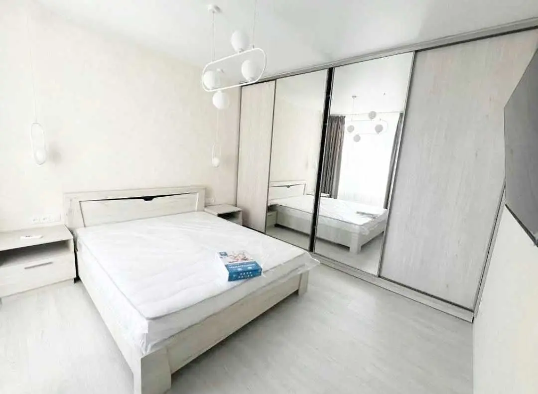 Фото Selling a 1-room apartment, 42 sq.m., Ivana Vyhovskoho street (Marshala Hrechka Street)  Kyiv, price: 113000 USD, code 9228