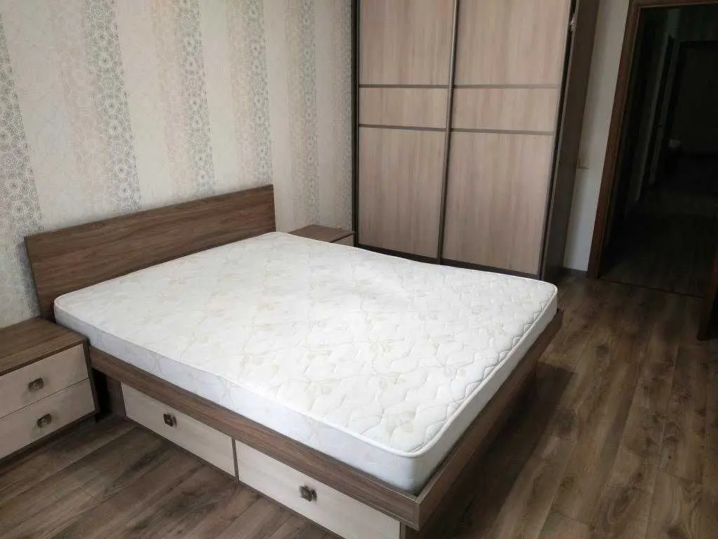 Фото Зняти 3 кімнатну квартиру, Регенераторна вул.  Київ в довгострокову оренду, ціна: 32000 UAH, код 9230
