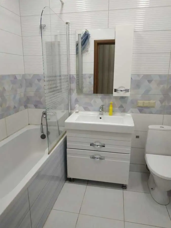 Фото Зняти 3 кімнатну квартиру, Регенераторна вул.  Київ в довгострокову оренду, ціна: 32000 UAH, код 9230