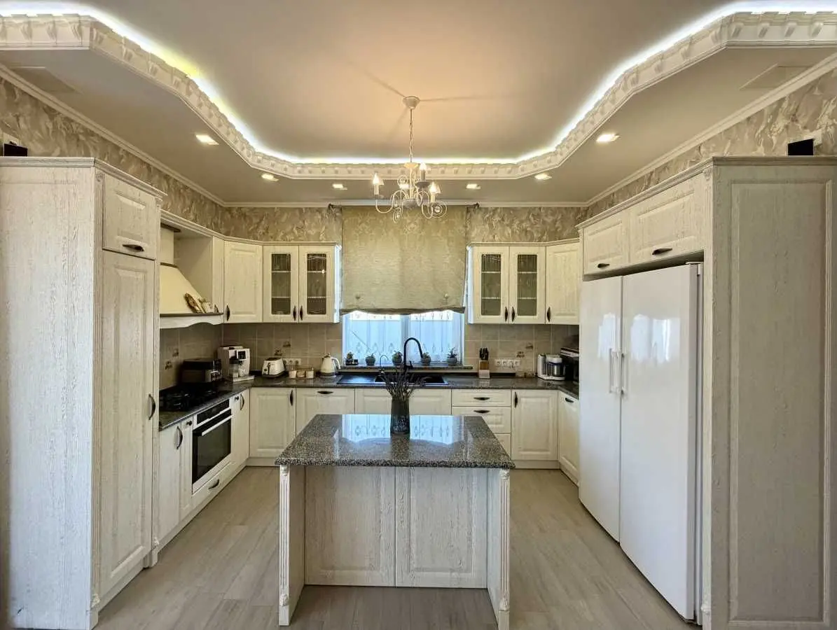 Фото Продаю будинок, 165 кв. м, Курганна вул. 6 Гатне, ціна: 299000 USD, код 9232