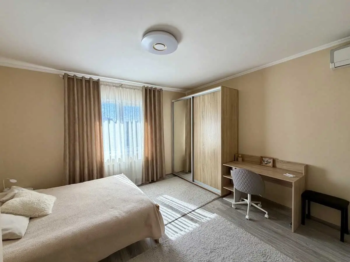 Фото Продаю будинок, 165 кв. м, Курганна вул. 6 Гатне, ціна: 299000 USD, код 9232