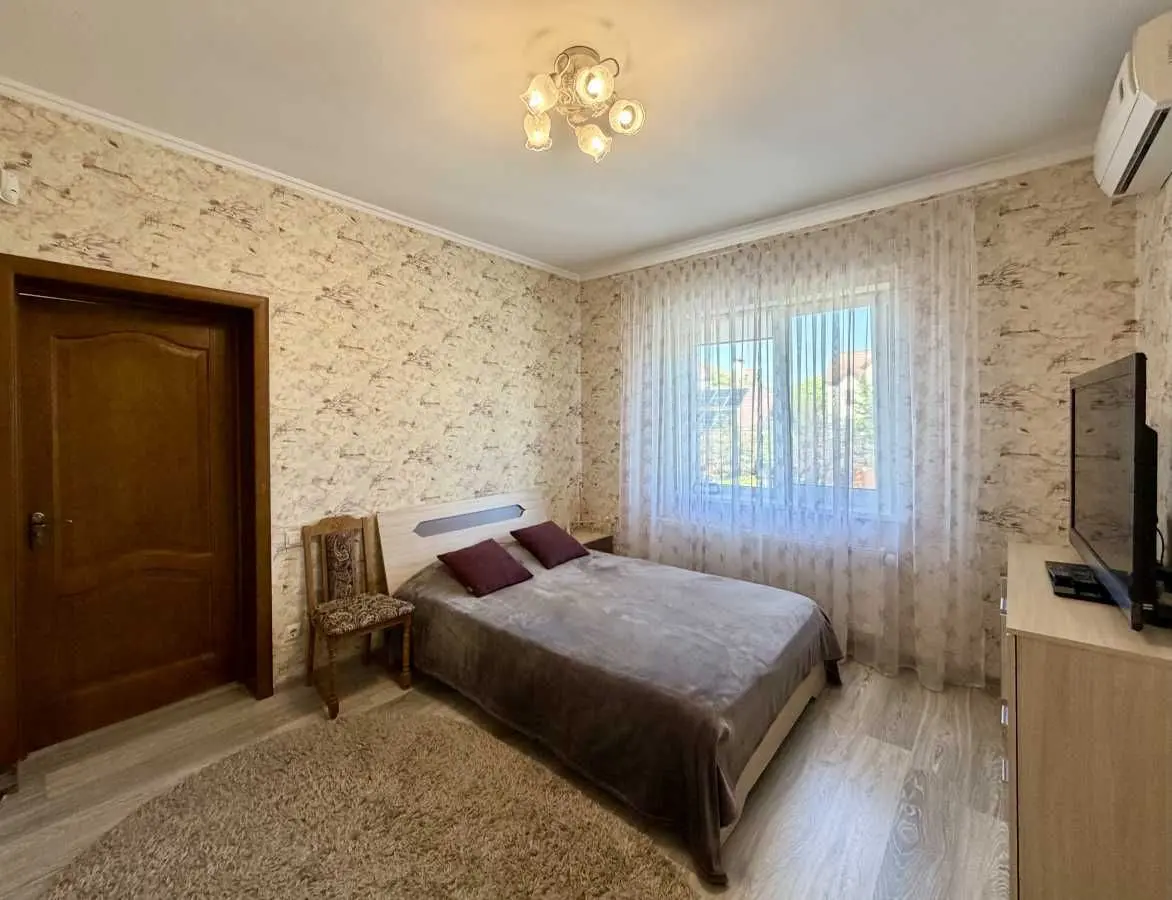 Фото Продаю будинок, 165 кв. м, Курганна вул. 6 Гатне, ціна: 299000 USD, код 9232