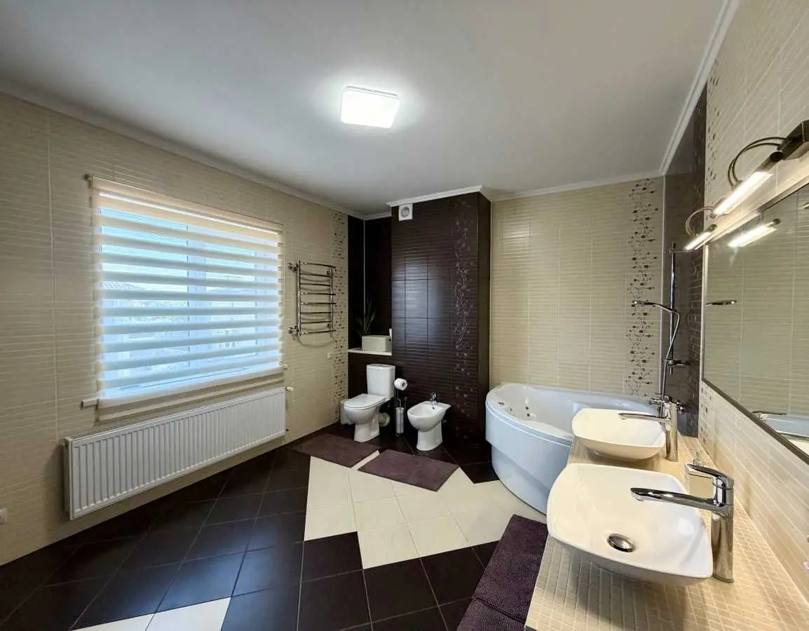 Фото Продаю будинок, 165 кв. м, Курганна вул. 6 Гатне, ціна: 299000 USD, код 9232