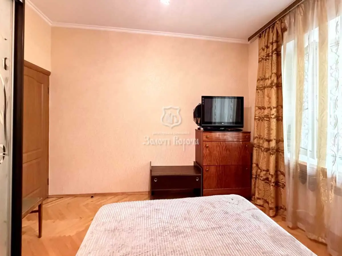 Фото Selling a 2-room apartment, 59.8 sq.m., Instytutska Street 22/7 Kyiv, price: 168000 USD, code 9234