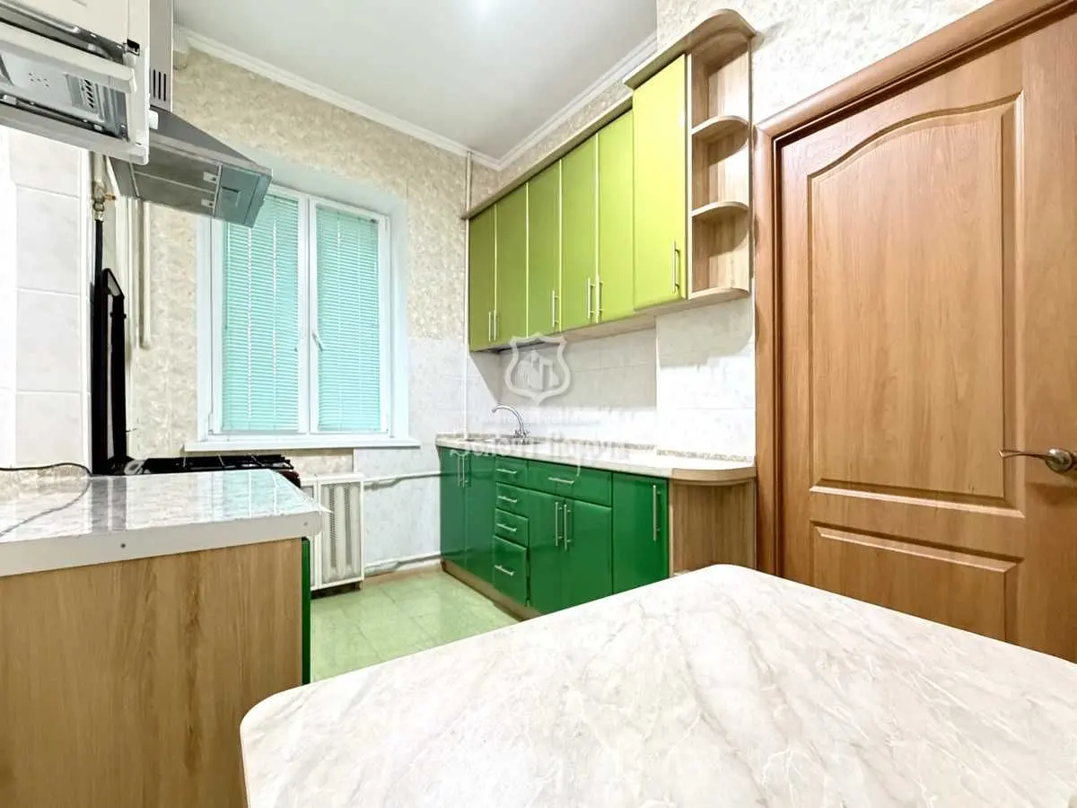 Фото Selling a 2-room apartment, 59.8 sq.m., Instytutska Street 22/7 Kyiv, price: 168000 USD, code 9234
