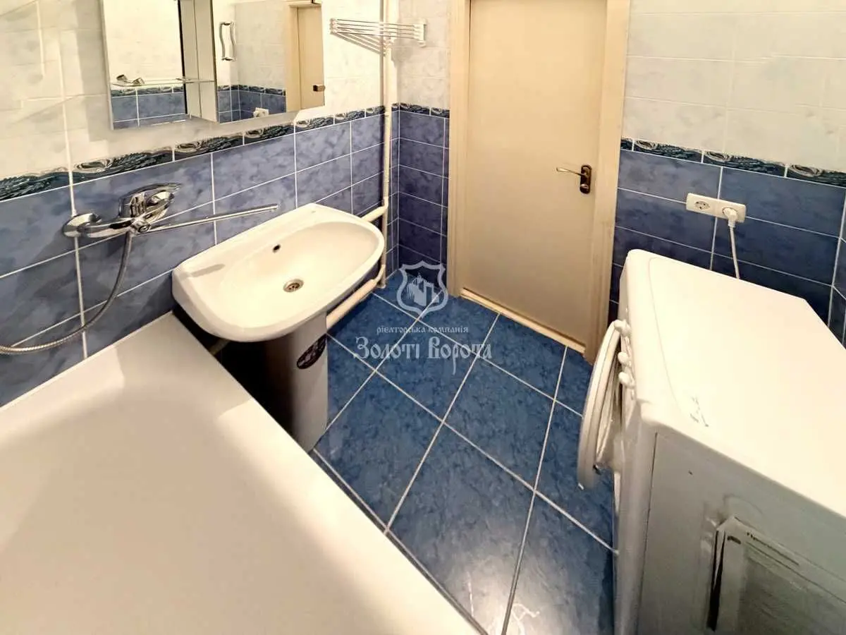 Фото Selling a 2-room apartment, 59.8 sq.m., Instytutska Street 22/7 Kyiv, price: 168000 USD, code 9234