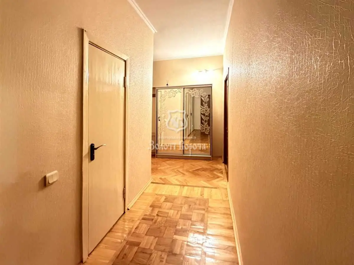 Фото Selling a 2-room apartment, 59.8 sq.m., Instytutska Street 22/7 Kyiv, price: 168000 USD, code 9234
