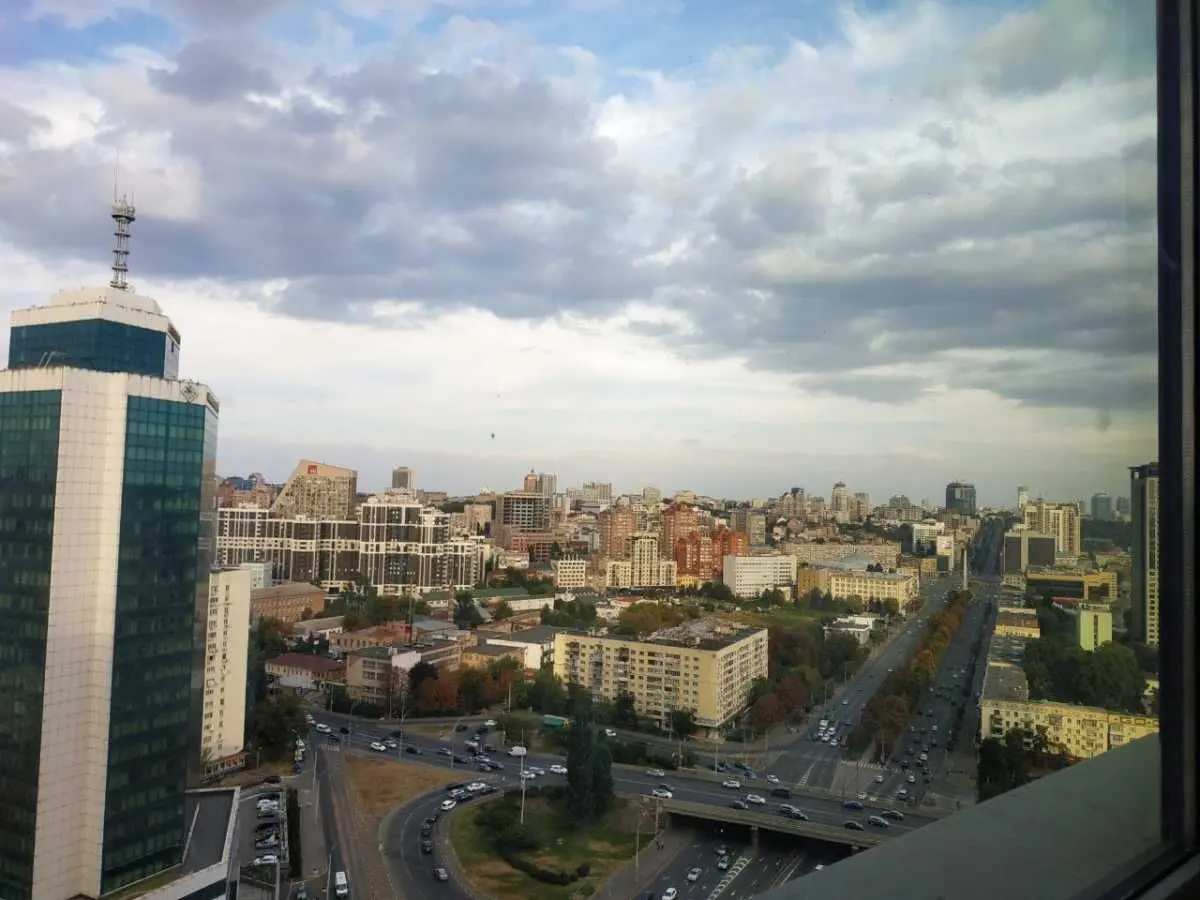 Фото Зняти 3 кімнатну квартиру, Берестейський просп. (Перемоги) 11 Київ в довгострокову оренду, ціна: 1000 USD, код 9247