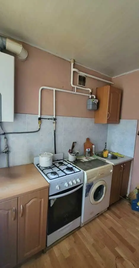 Фото Selling a 1-room apartment, 31 sq.m., Bohdana Khmelnytskoho Avenue (Heroiv Stalinhrada Street)  Dnipro, price: 27000 USD, code 9248