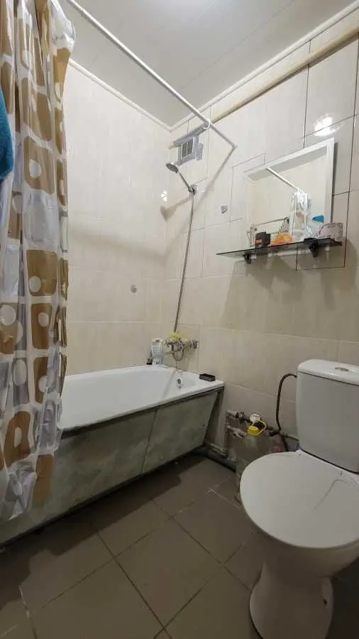 Фото Selling a 1-room apartment, 31 sq.m., Bohdana Khmelnytskoho Avenue (Heroiv Stalinhrada Street)  Dnipro, price: 27000 USD, code 9248