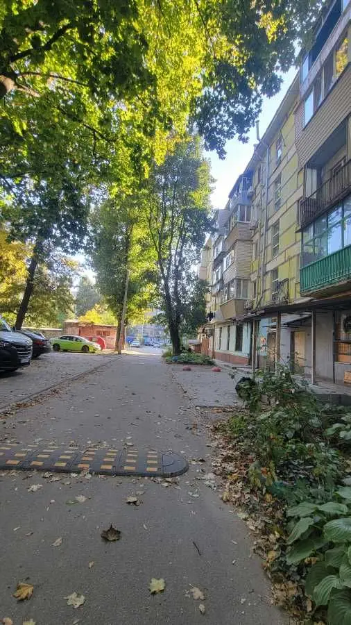 Фото Selling a 1-room apartment, 31 sq.m., Bohdana Khmelnytskoho Avenue (Heroiv Stalinhrada Street)  Dnipro, price: 27000 USD, code 9248