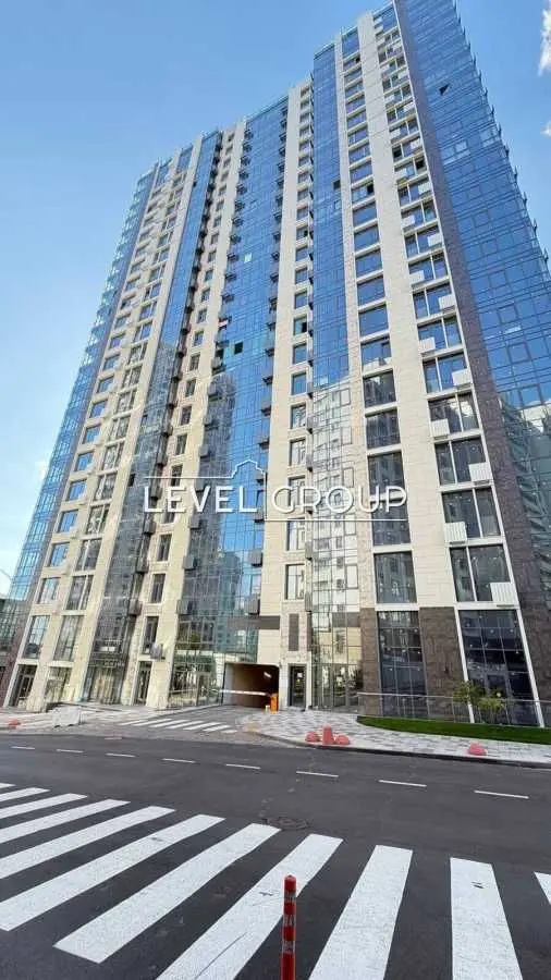 Фото Продаю 3 кімнатну квартиру, 133 кв. м, Андрія Верхогляда вул. (Михайла Драгомирова)  Київ, ціна: 414000 USD, код 9249