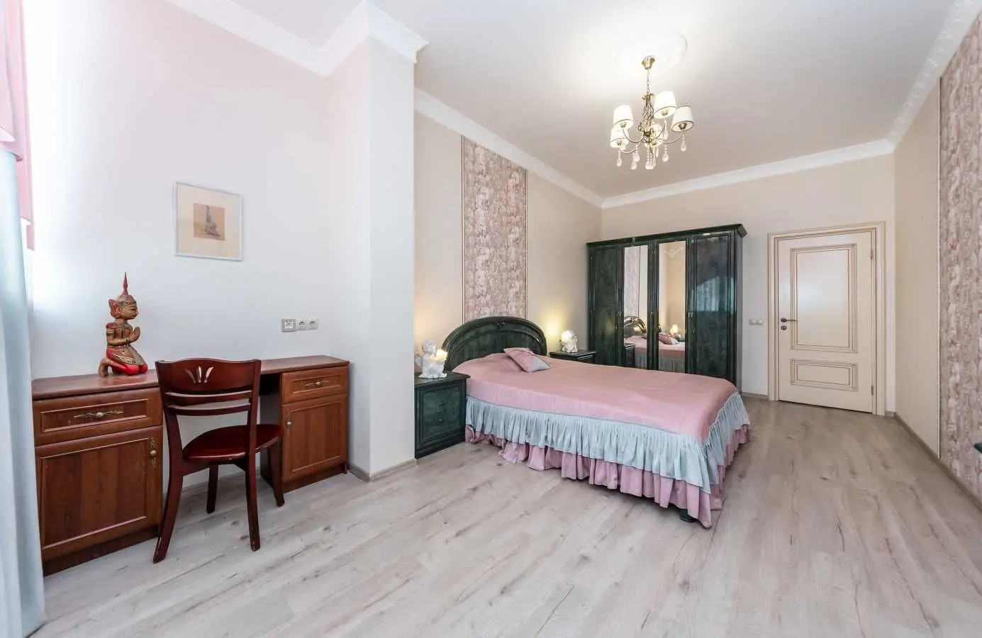 Фото Rent a 3-room apartment, Yevhena Konovaltsia Street (Schorsa Street) 36Е Kyiv for long-term rent, price: 38000 UAH, code 9253