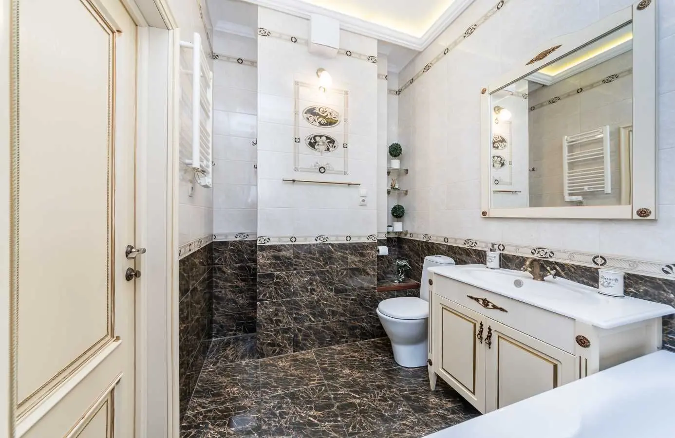 Фото Rent a 3-room apartment, Yevhena Konovaltsia Street (Schorsa Street) 36Е Kyiv for long-term rent, price: 38000 UAH, code 9253