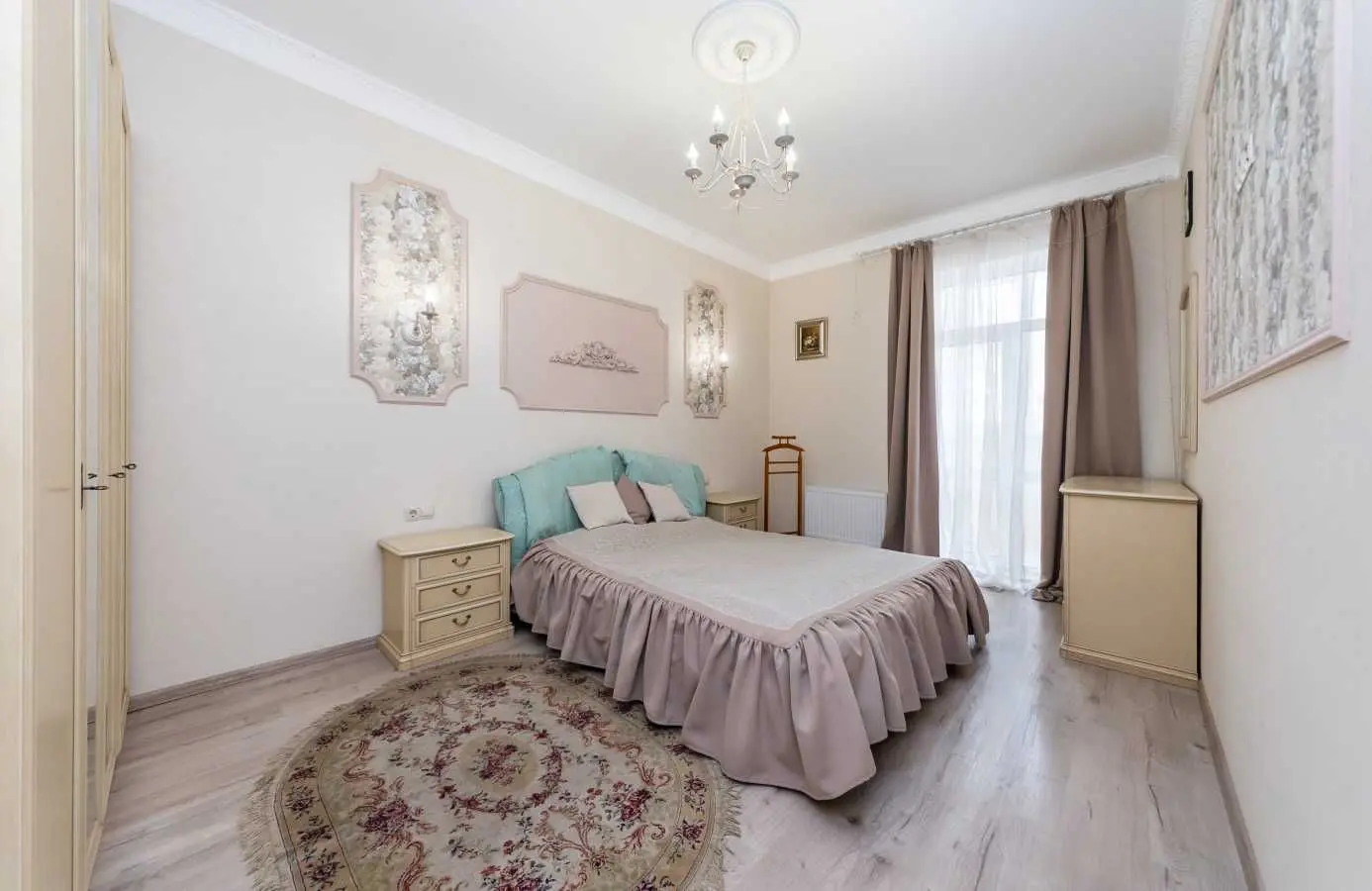 Фото Rent a 3-room apartment, Yevhena Konovaltsia Street (Schorsa Street) 36Е Kyiv for long-term rent, price: 38000 UAH, code 9253