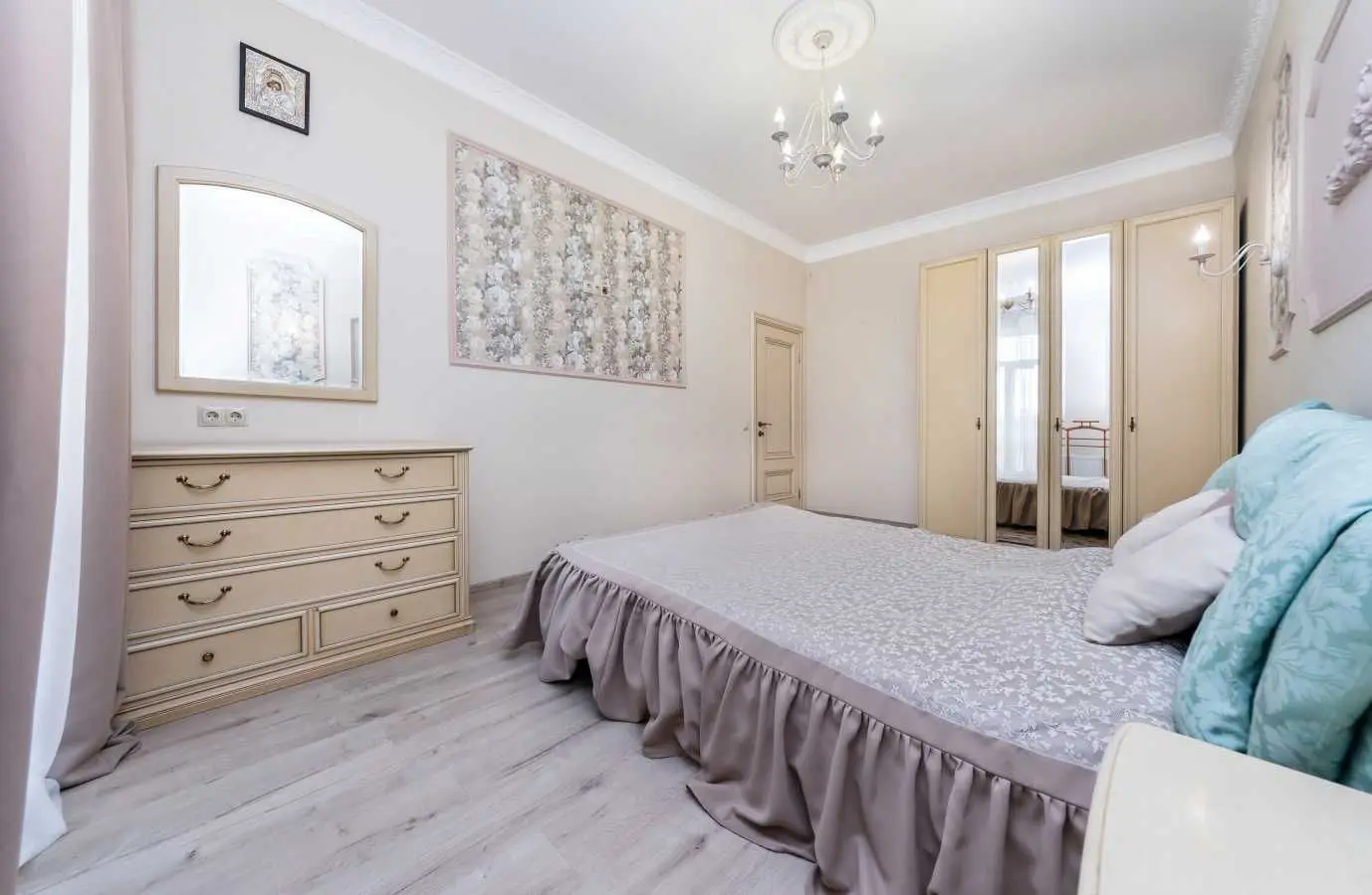 Фото Rent a 3-room apartment, Yevhena Konovaltsia Street (Schorsa Street) 36Е Kyiv for long-term rent, price: 38000 UAH, code 9253