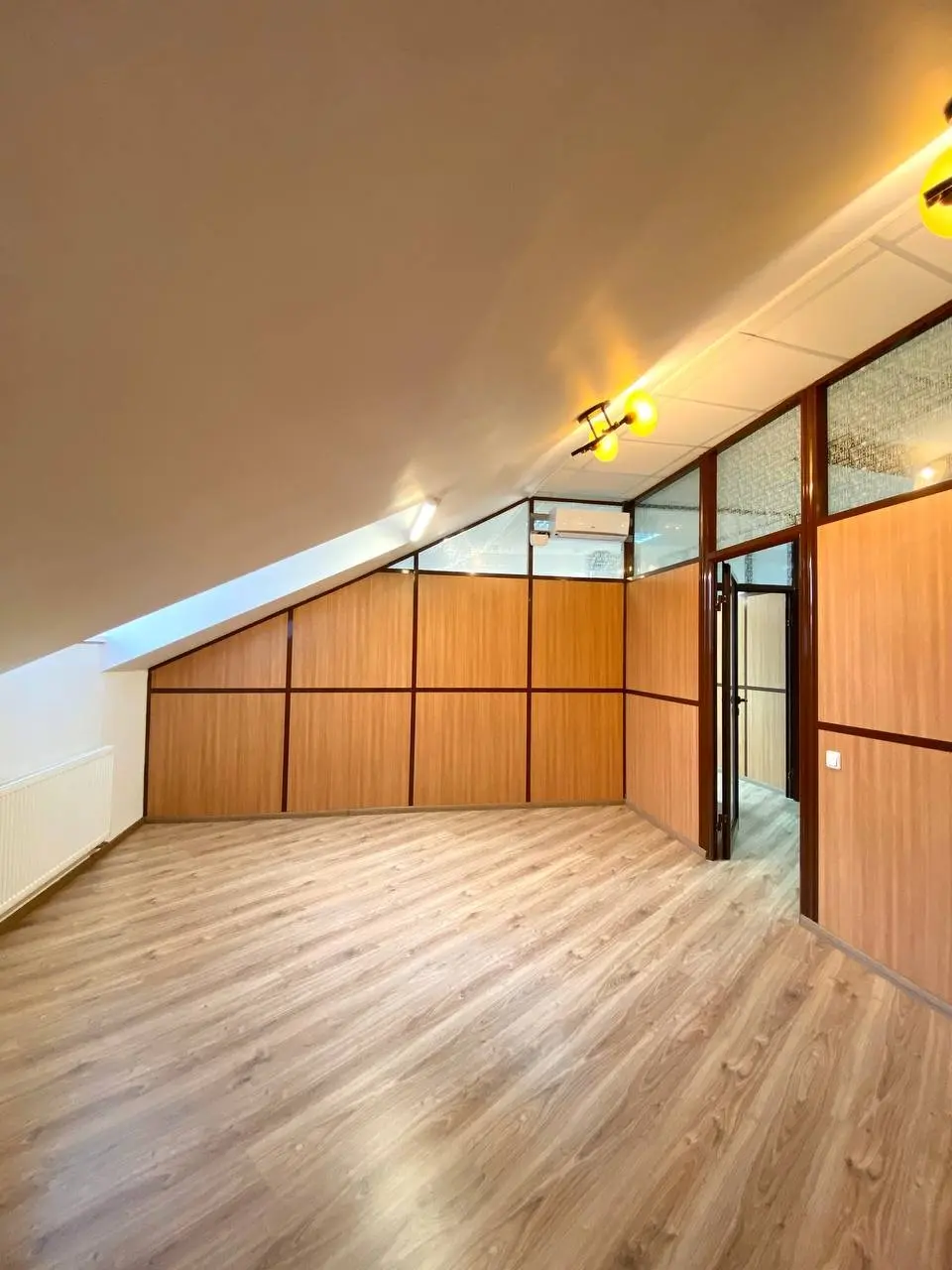 Фото Арендовать офис, Рыбальская ул.  Киев в долгосрочную аренду, цена: 500 UAH, код 9254