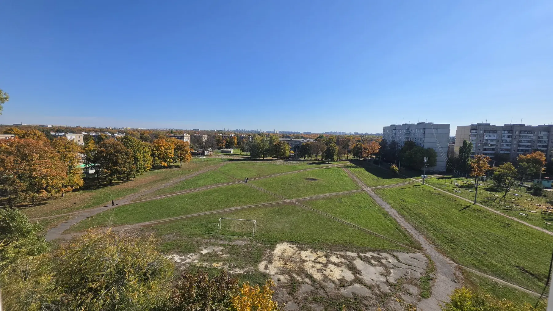 Фото Selling a 1-room apartment, 37 sq.m., Industrialyi Avenue (Frunze Avenue) 55а Kharkiv, price: 28000 $, code 9256
