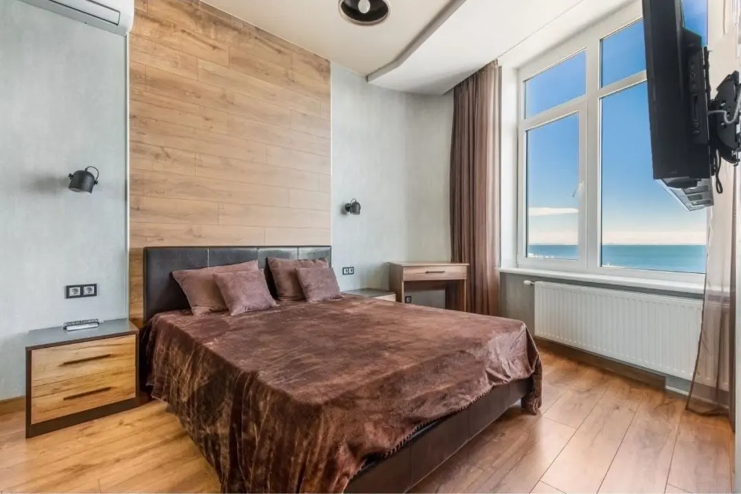 Фото Продаю 1 кімнатну квартиру, 85 кв. м, Морехідний пров.  Одеса, ціна: 185000 $, код 9260