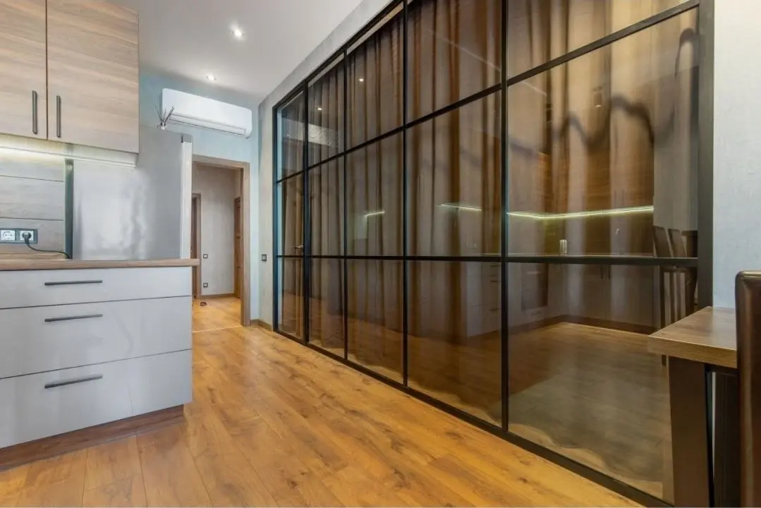 Фото Продаю 1 кімнатну квартиру, 85 кв. м, Морехідний пров.  Одеса, ціна: 185000 $, код 9260