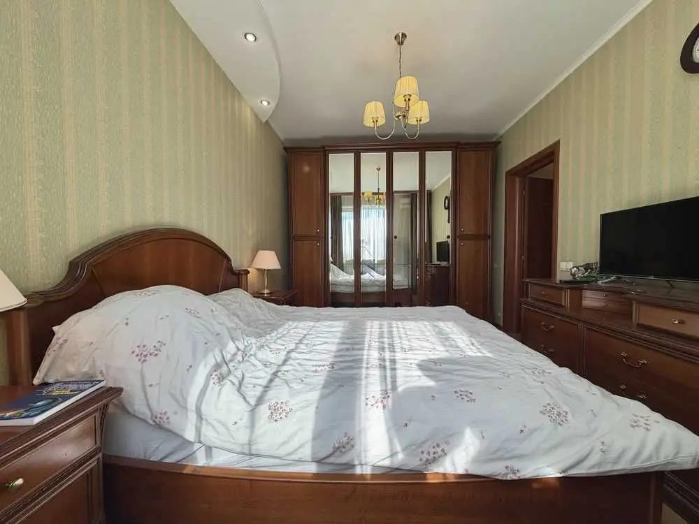 Фото Продаю 1-комнатную квартиру, 55.5 кв. м, Юрия Шумского ул. 1 Киев, цена: 107500 USD, код 9264