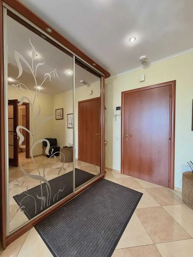 Фото Продаю 1-комнатную квартиру, 55.5 кв. м, Юрия Шумского ул. 1 Киев, цена: 107500 USD, код 9264