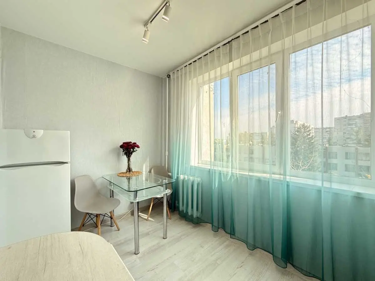 Фото Продаю 1-комнатную квартиру, 33 кв. м, Северная ул. 12 Киев, цена: 64000 USD, код 9265