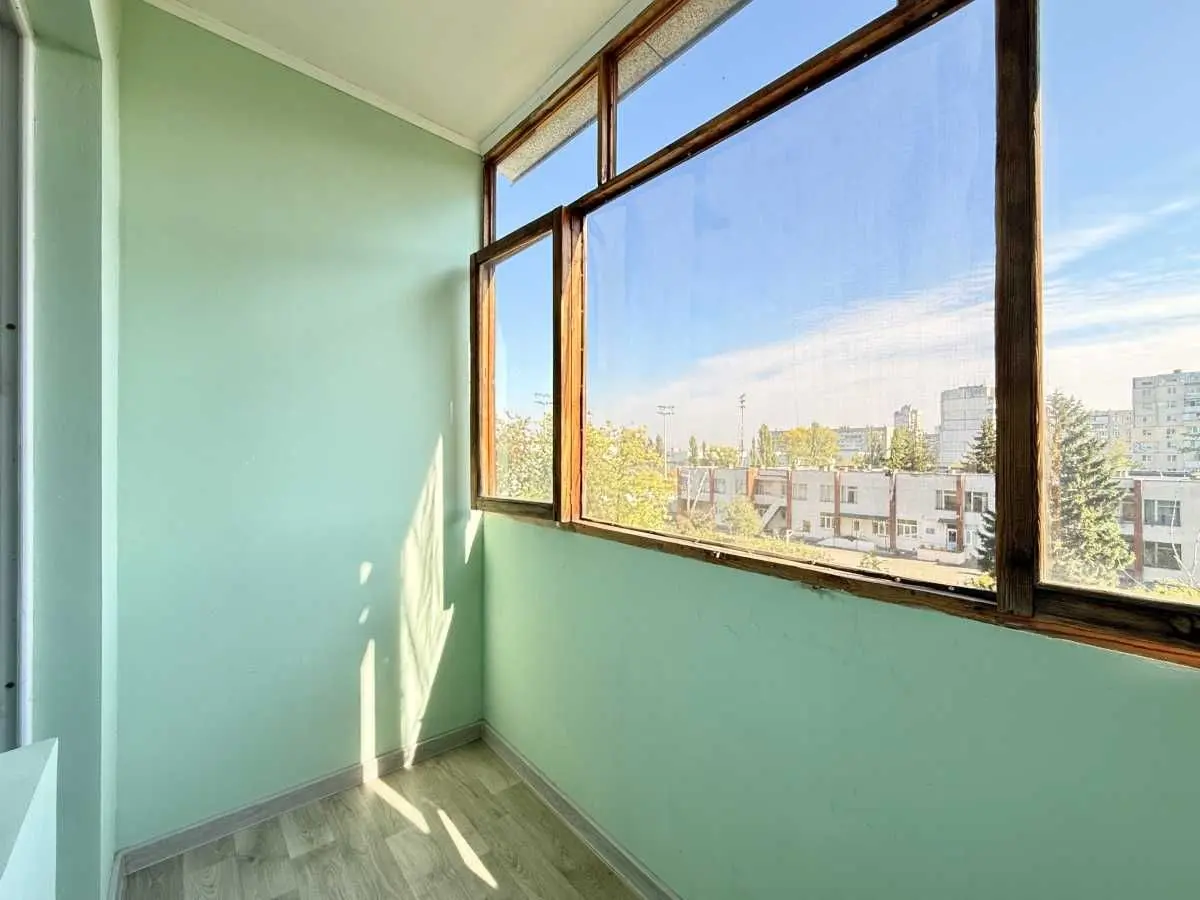 Фото Продаю 1-комнатную квартиру, 33 кв. м, Северная ул. 12 Киев, цена: 64000 USD, код 9265