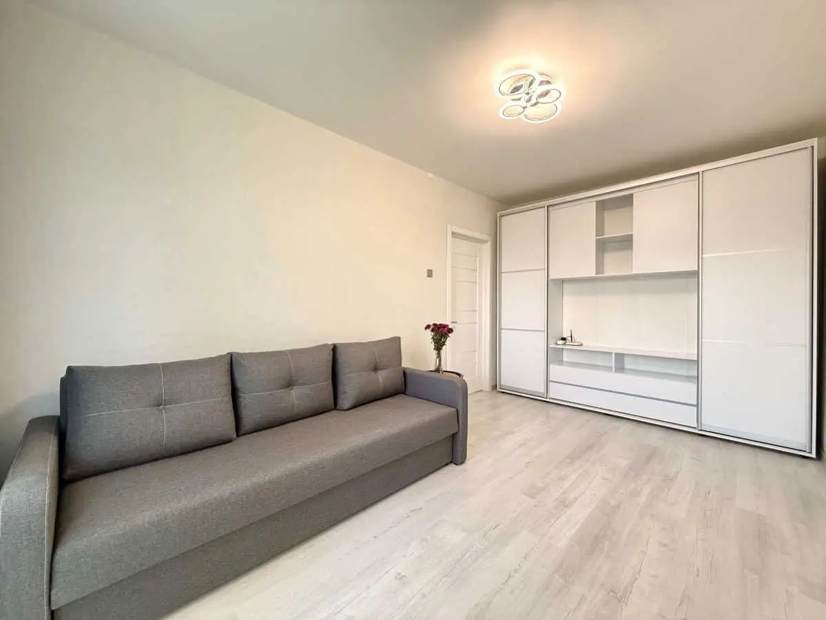 Фото Продаю 1-комнатную квартиру, 33 кв. м, Северная ул. 12 Киев, цена: 64000 USD, код 9265
