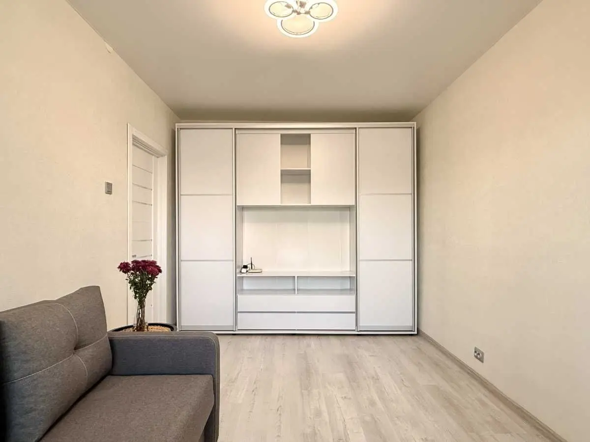 Фото Продаю 1-комнатную квартиру, 33 кв. м, Северная ул. 12 Киев, цена: 64000 USD, код 9265