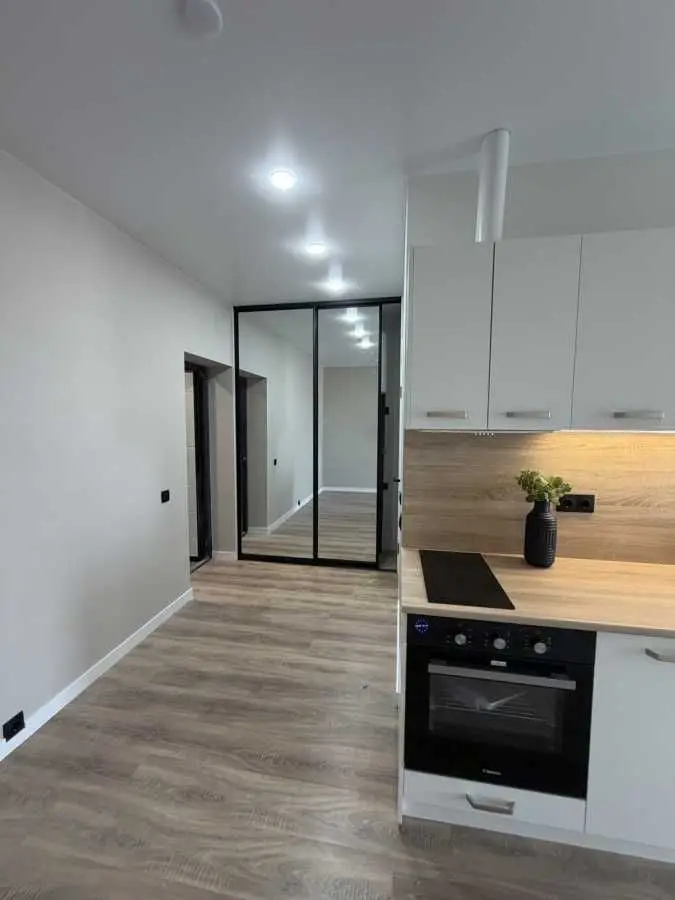Фото Selling a 1-room apartment, 25 sq.m., Mykoly Trublaini Street  Kyiv, price: 41000 USD, code 9266