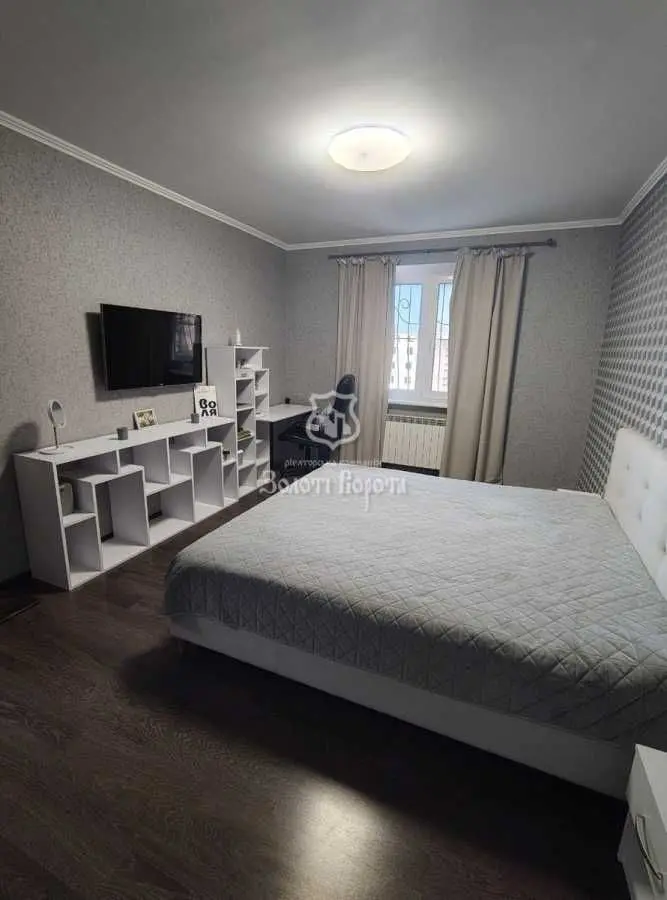 Фото Продаю 3 кімнатну квартиру, 87 кв. м, Володимира Момота вул. (Горького) 42 Бориспіль, ціна: 83000 USD, код 9276