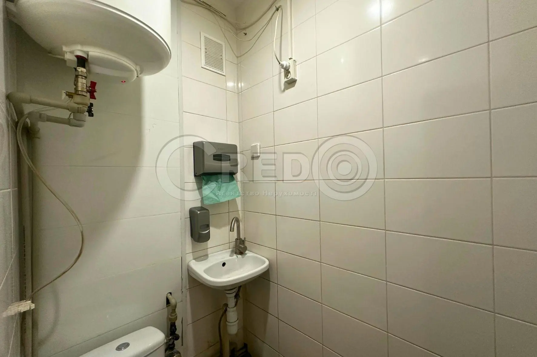 Фото Продаю коммерческую недвижимость, 54.3 кв. м, Металлургов просп. 31 Кривой Рог, цена: 28000 UAH, код 9280