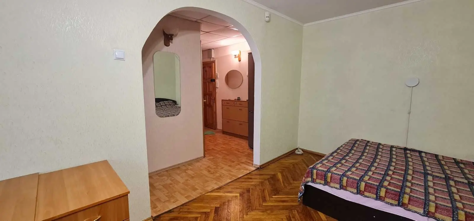 Фото Зняти 2 кімнатну квартиру, Миру вул.  Київ в довгострокову оренду, ціна: 10500 UAH, код 9287