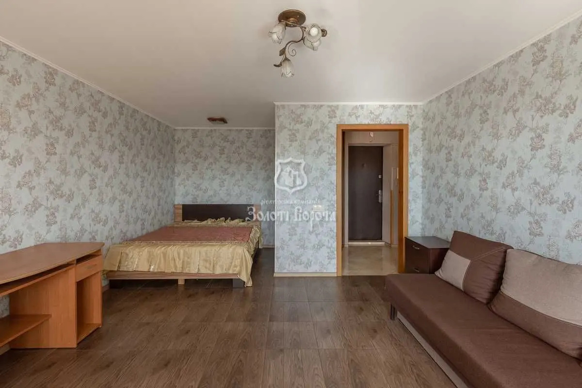 Фото Продаю 1 кімнатну квартиру, 40 кв. м, Тростянецька вул. 97 Київ, ціна: 51000 USD, код 9289